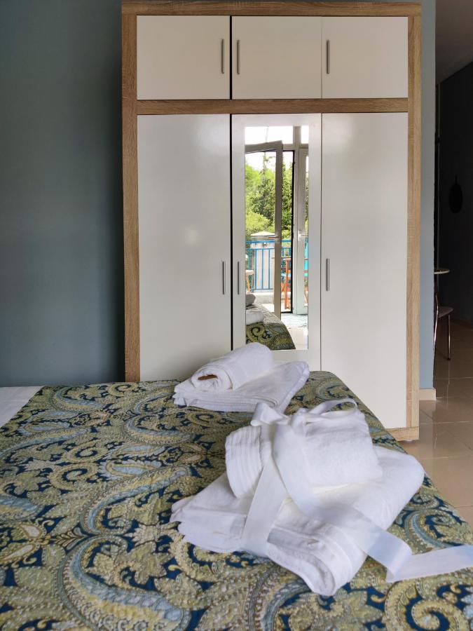 Hospitable Appartment In The Central Park, Xanthi Exterior photo
