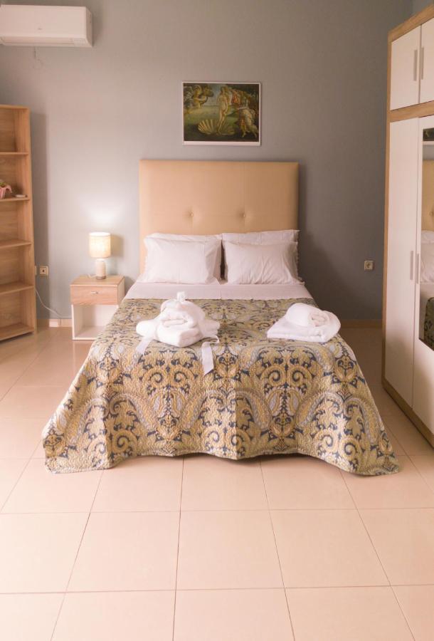 Hospitable Appartment In The Central Park, Xanthi Exterior photo